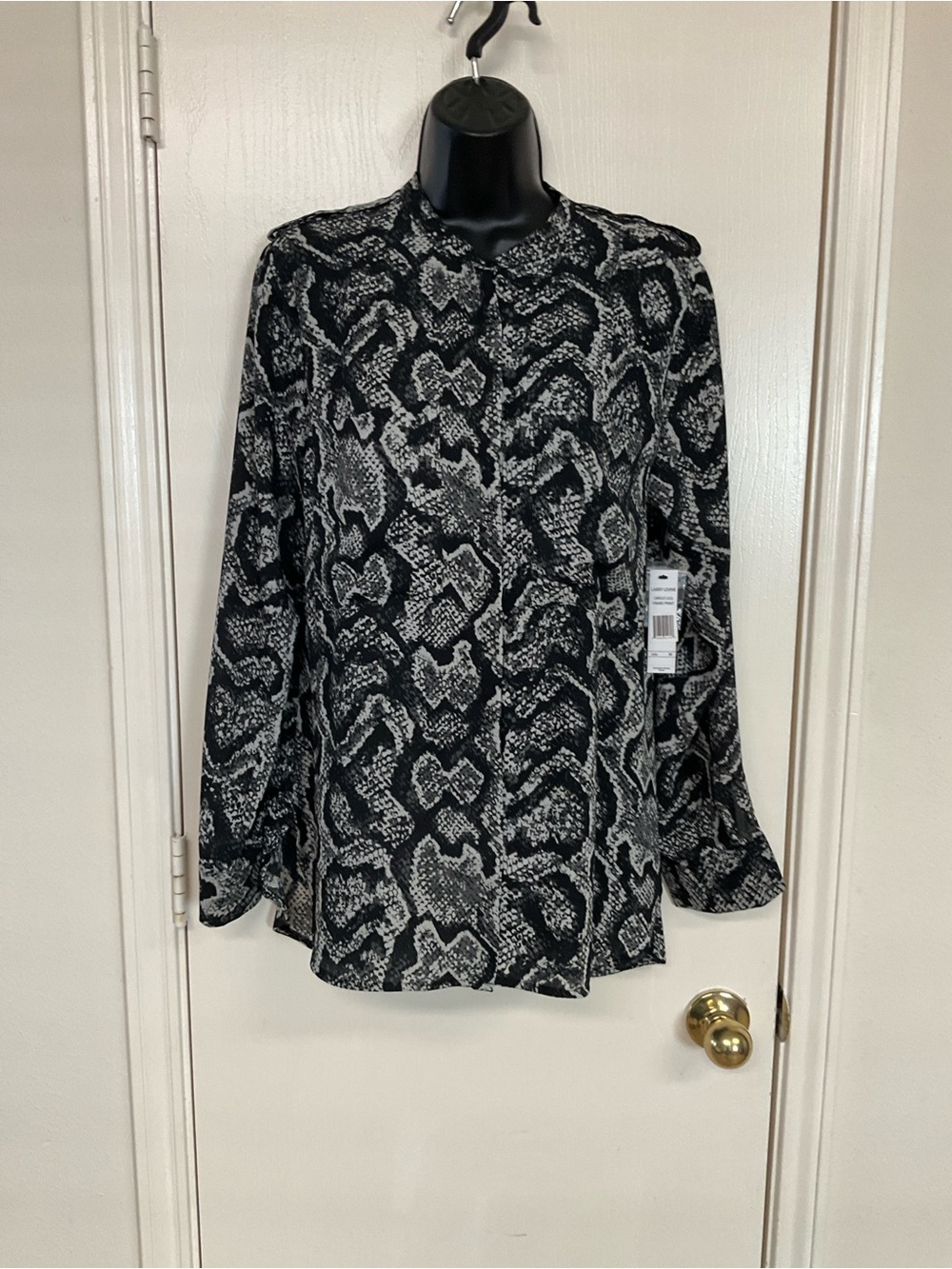 Larry Levine Black and White Snake Print Button-Down Shirt